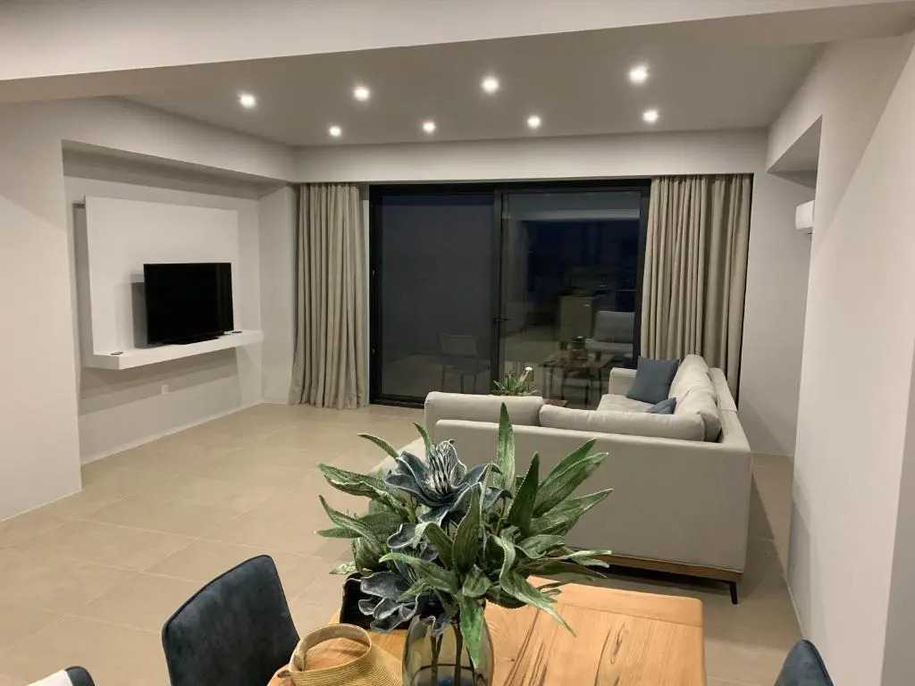 Central Urban Luxury Sea View Apt Since 2009