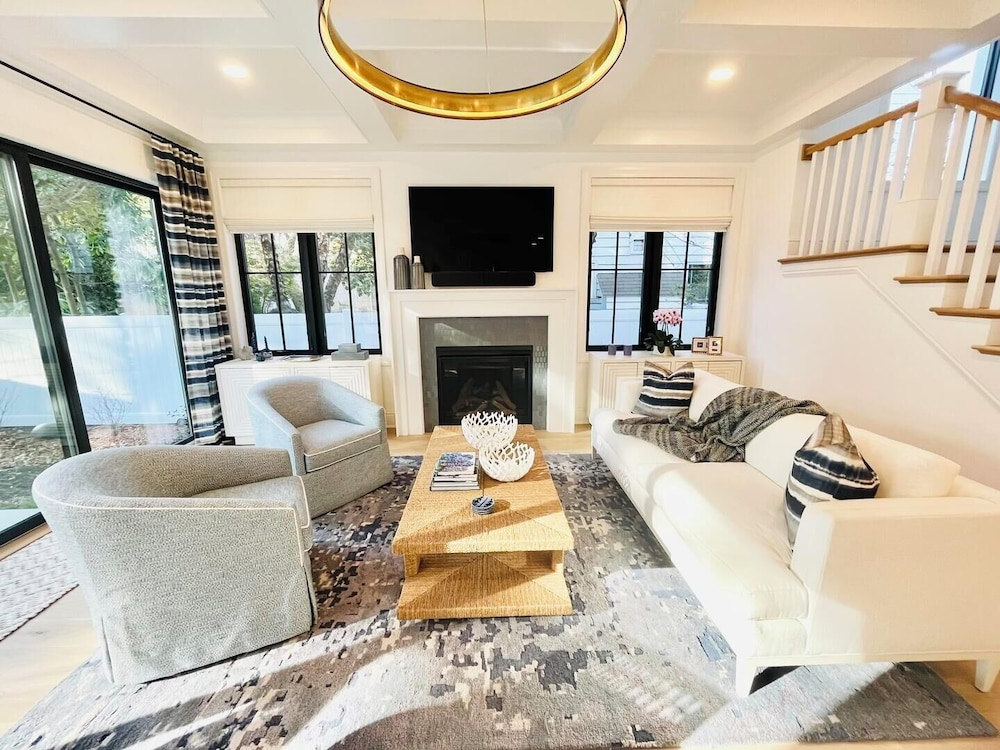 Hickman Street 204