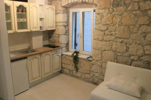 City Center Chic Apartments