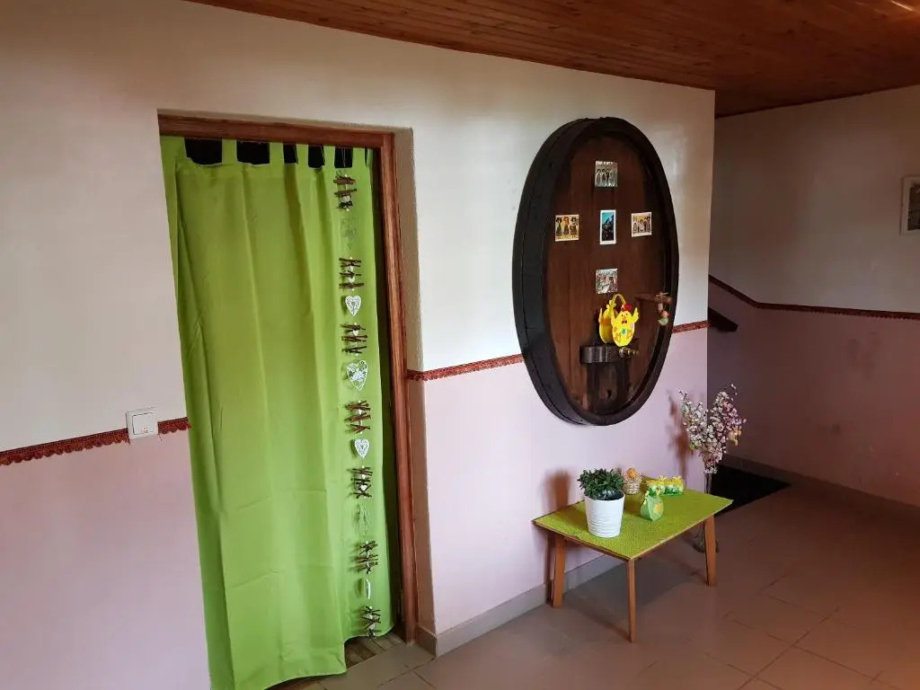 La Maison Jaune