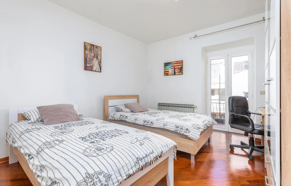Awesome Home in Vodnjan With Wifi and 2 Bedrooms