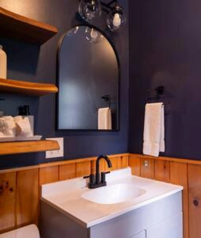 Maple Avenue by Summer   A Hunter Mountain Retreat, Lanesville