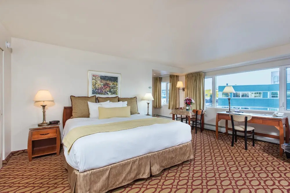 Anchorage Grand Hotel