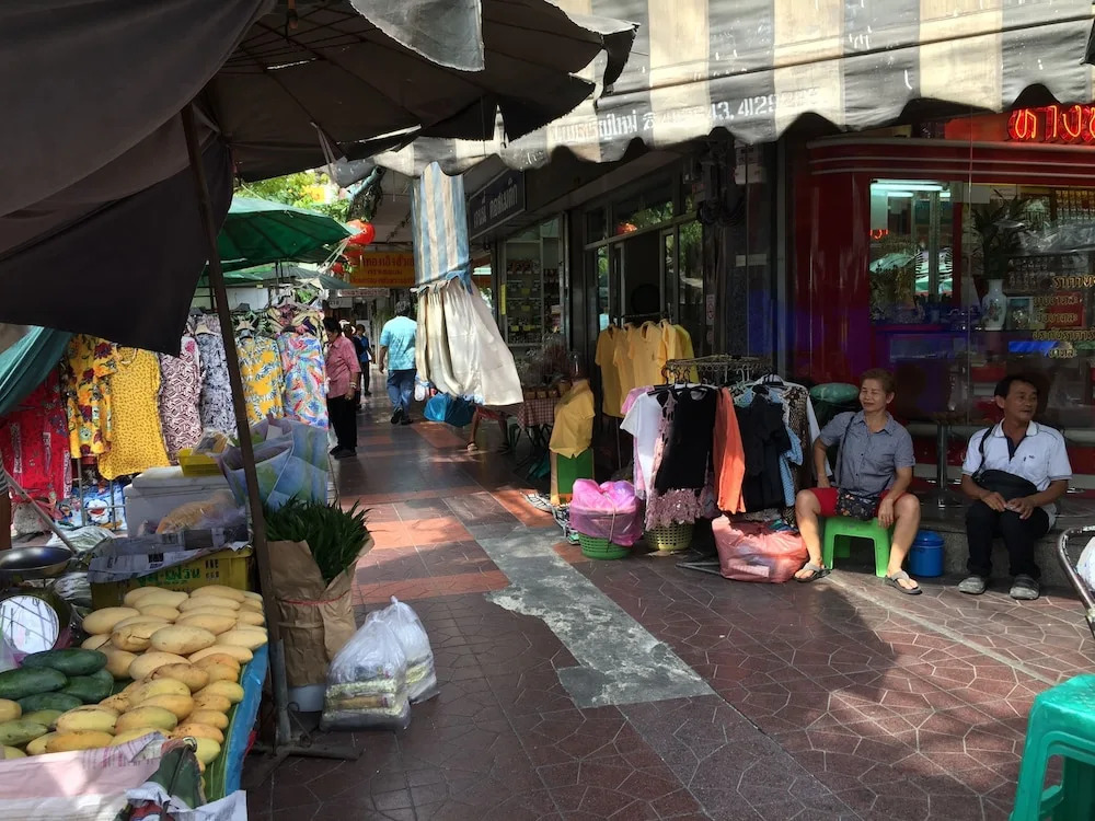 OYO 335 Top Inn Khaosan