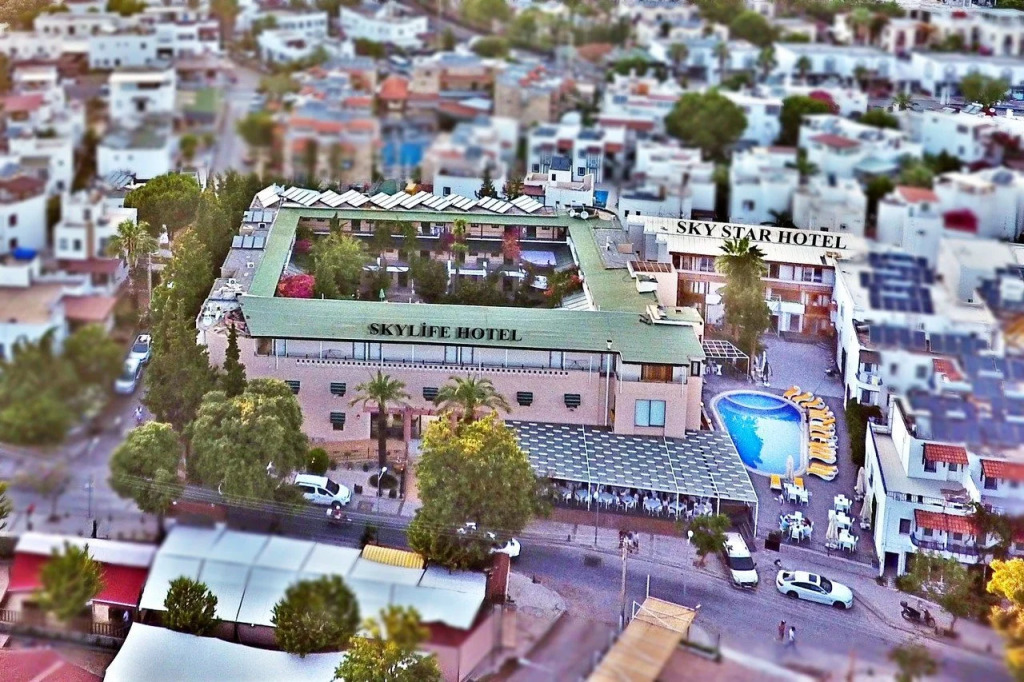 Sky Star Hotel - Bed & Breakfast