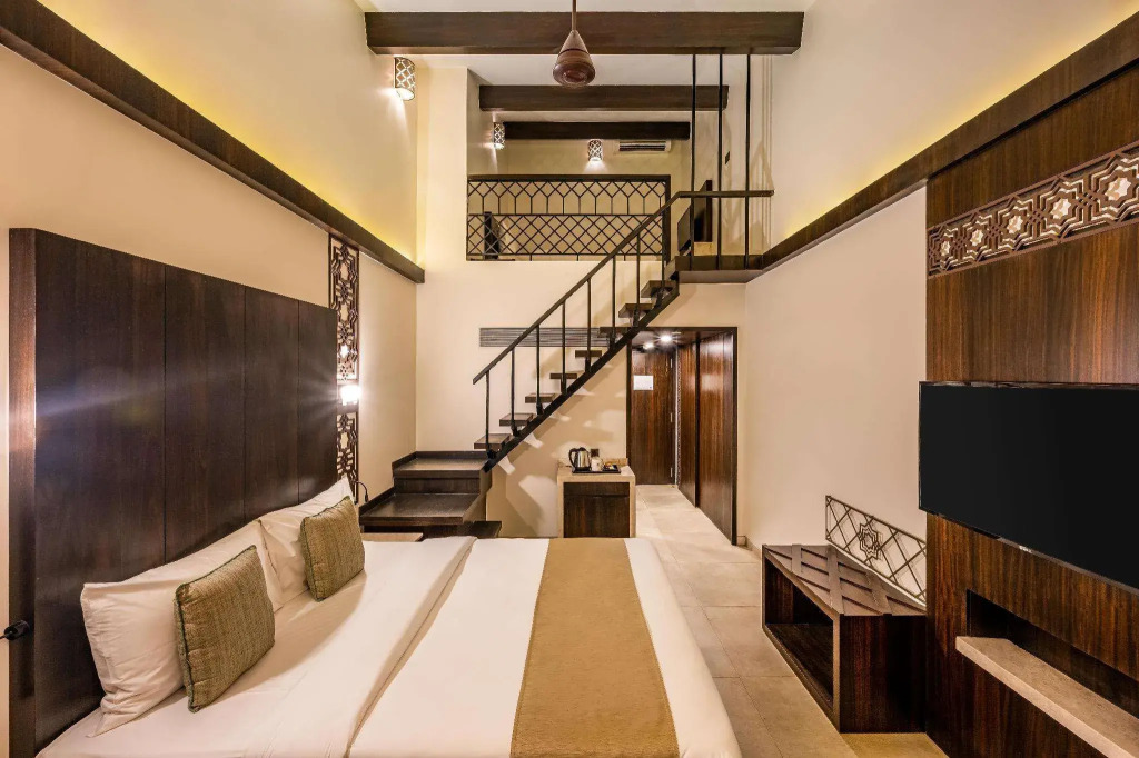 Silver Waves Resort & Spa - Daman