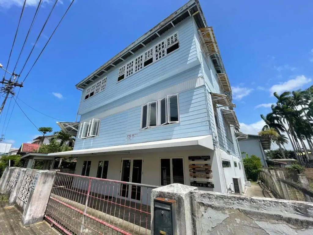 Twenty4 Hostel