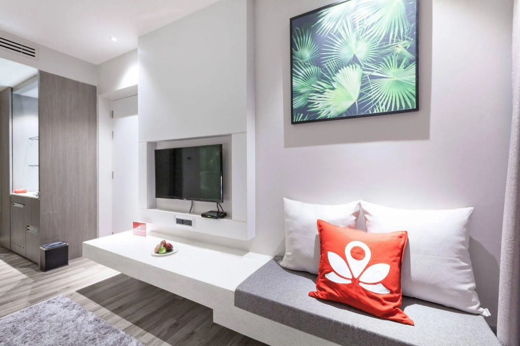 Zen Premium Patak Karon Beach