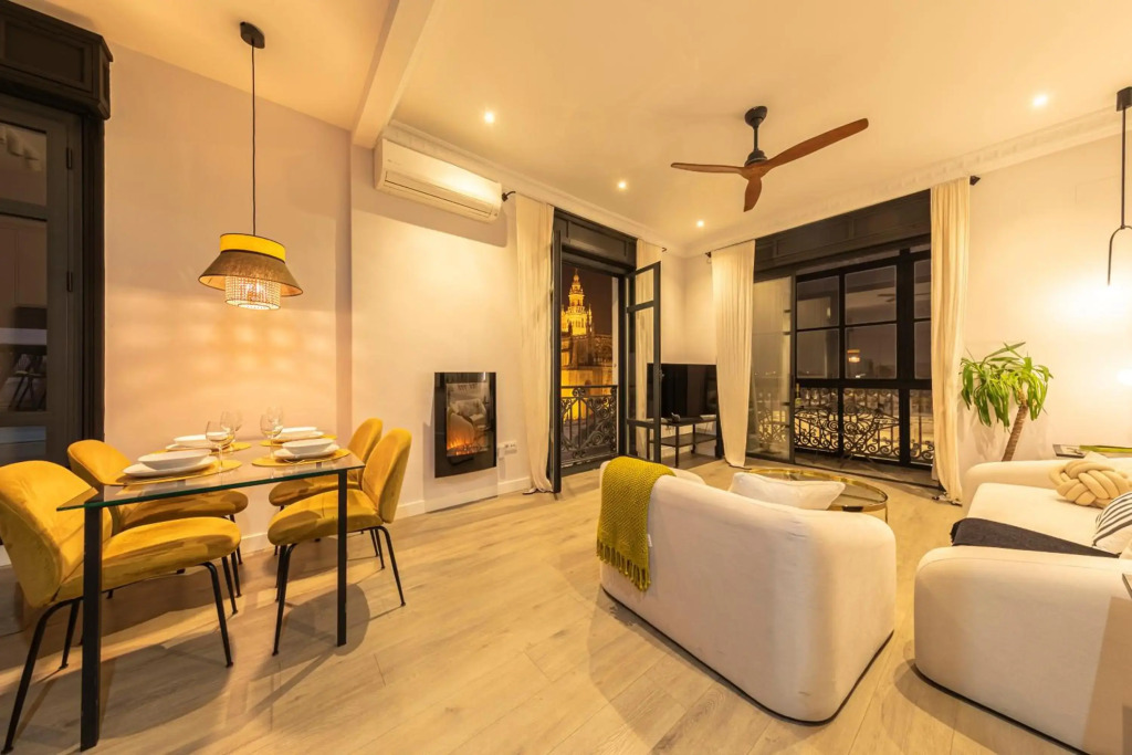 The most Exclusive apartment in Sevillaparking
