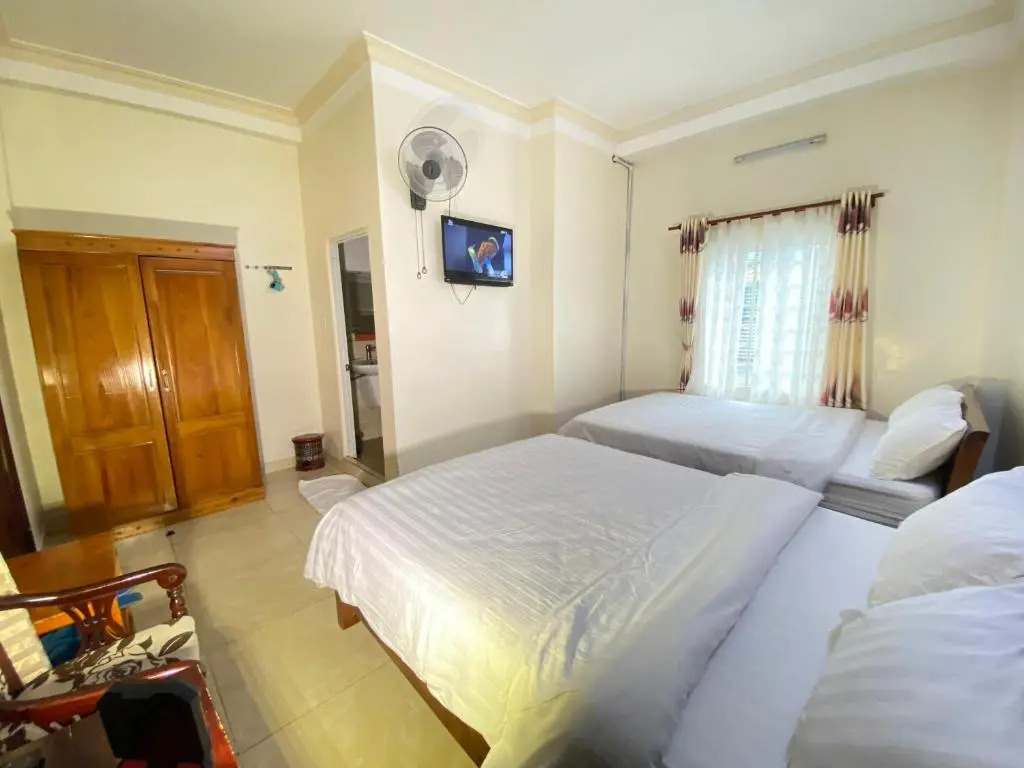 Tuyết Mai Hotel