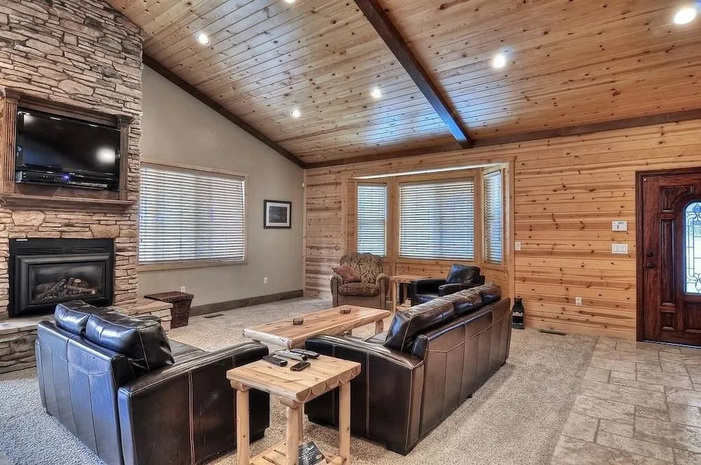 No 19 Luxury Village Retreat