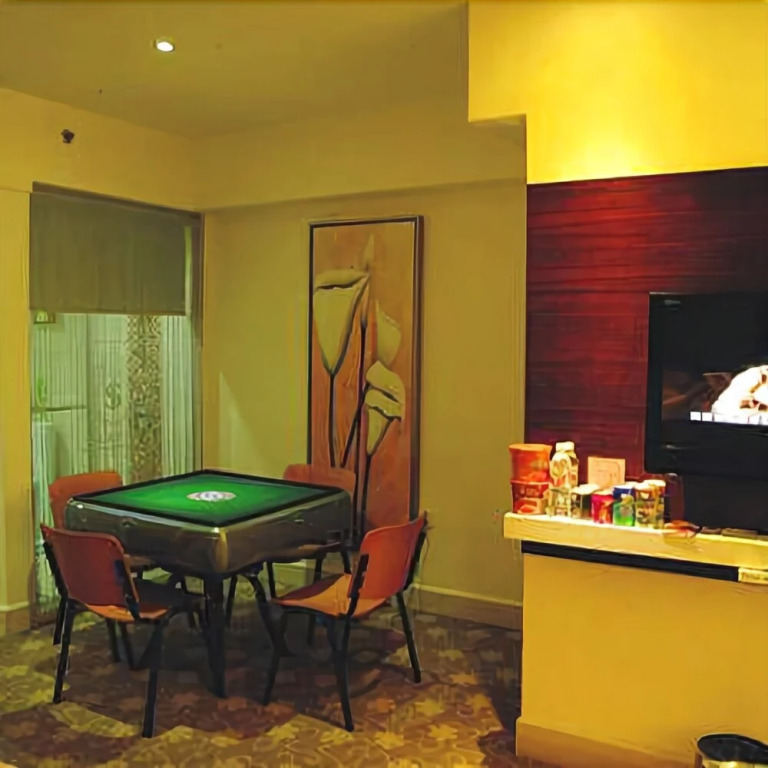 Jinlong City Hotel