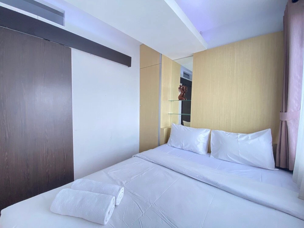 Quite 2Br Apartment Ac In Living Room At The Jarrdin Cihampelas