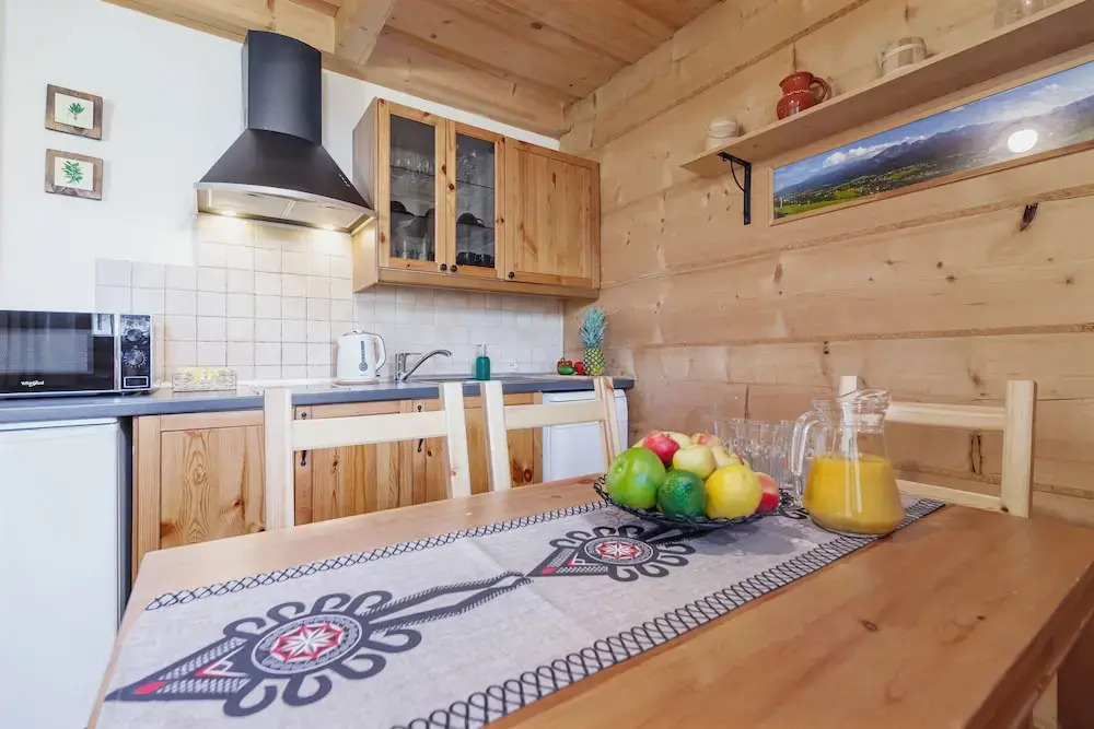 Luxurious Highlander Cottage by Renters