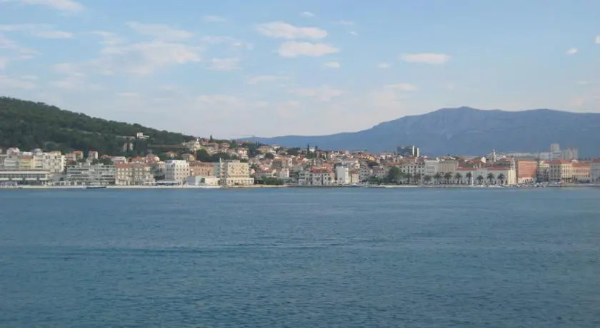 Biuk Apartments