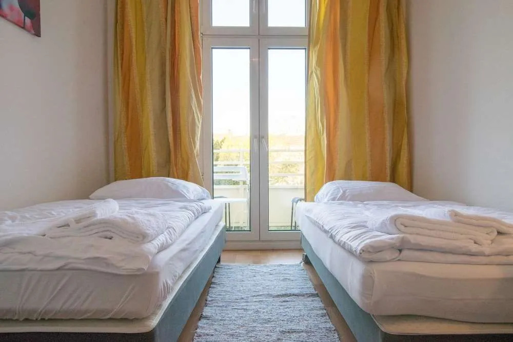 Tolstov-Hotels Large 3 Room Apartment