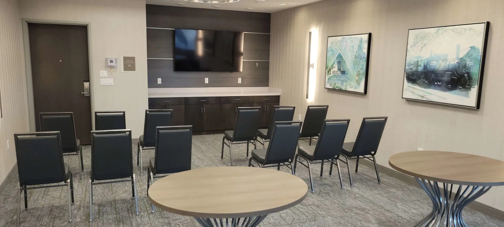 Best Western Plus Grand Rapids MN