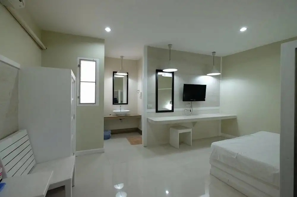 Jatuporn Mansion