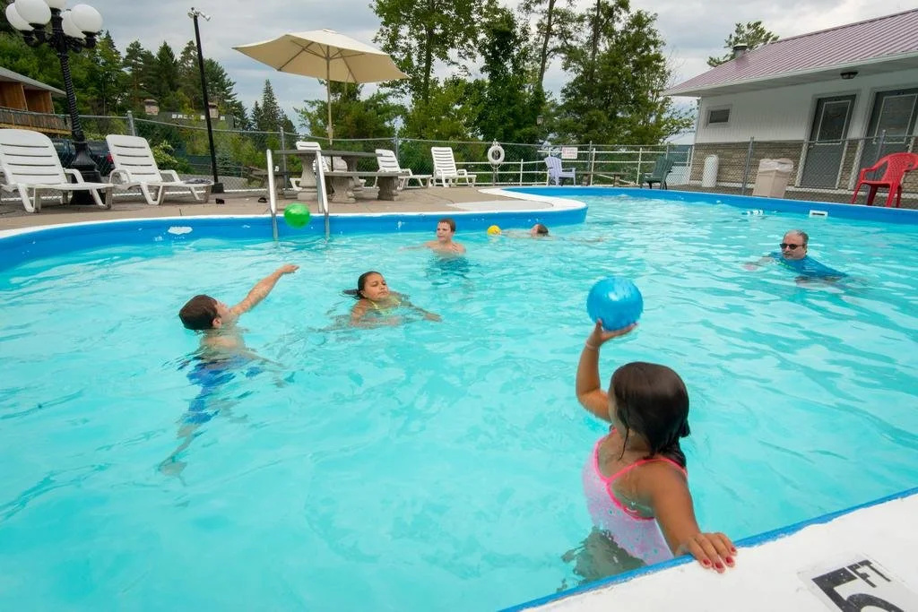 Lake N Pines Motel