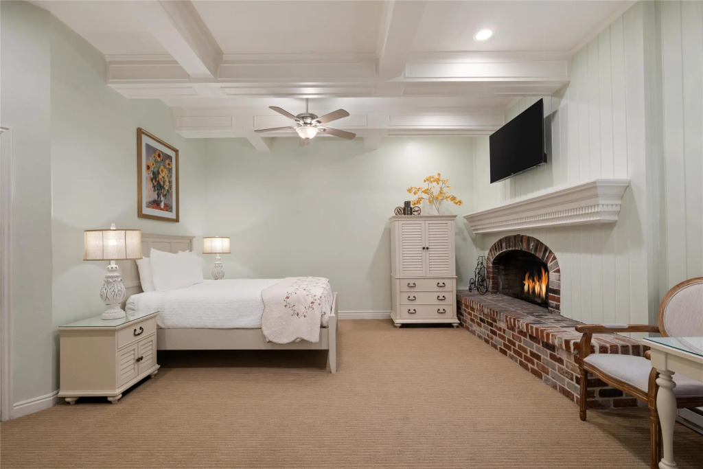 Best Western Grandmas Feather Bed