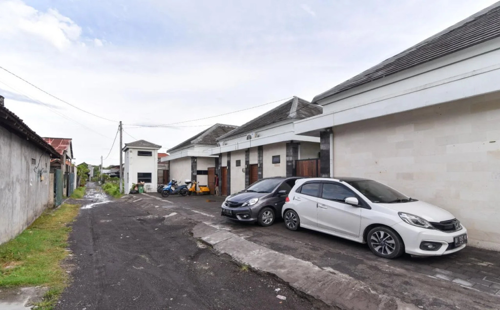 RedDoorz Near Duta Plaza Mall Denpasar