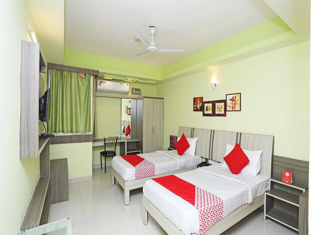 Oyo 27981 Hotel Visawa