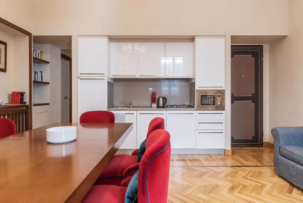 900 Apartments