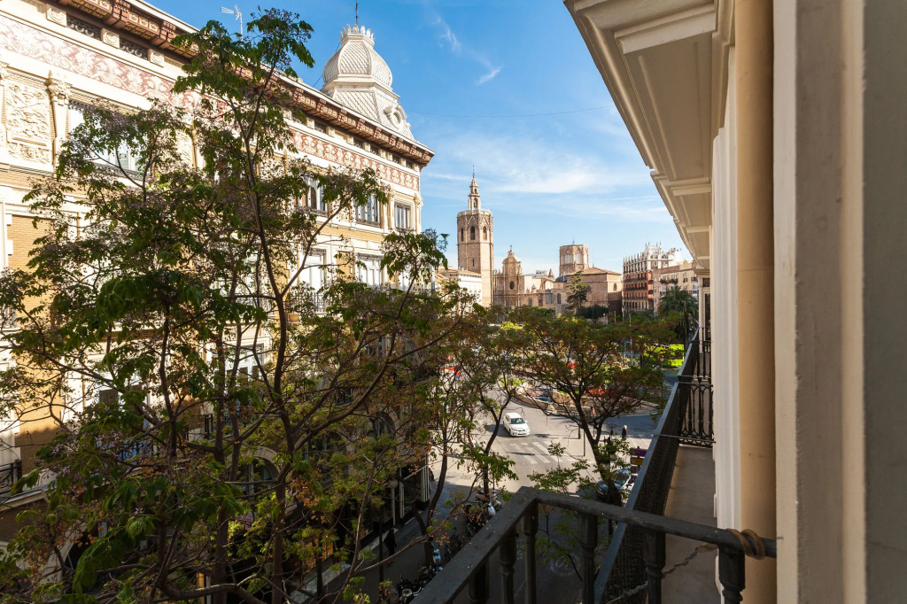 Baron Suites Reina