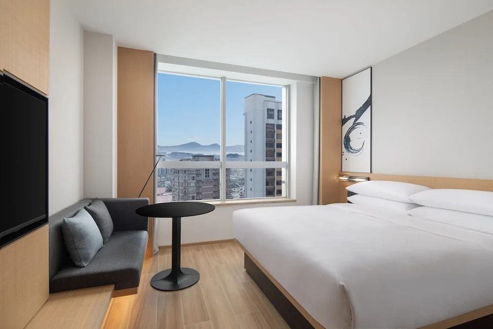 Fairfield By Marriott Hangzhou Wulin Square, China