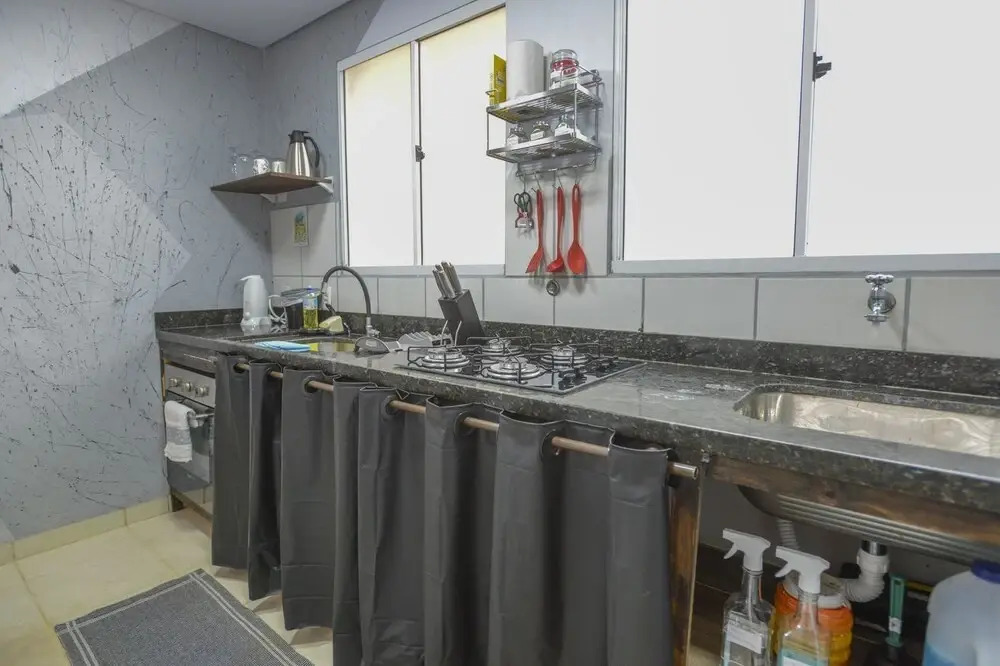 Apto com Piscina Garagem e Ar Cond no Jardim Zara