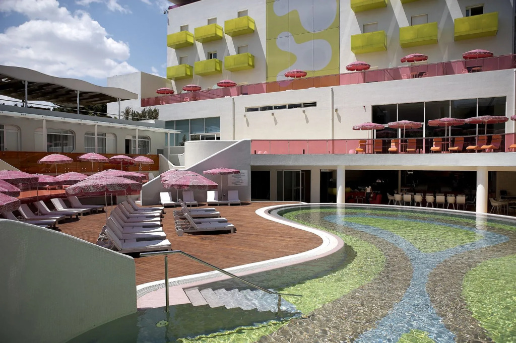 Semiramis, a Member of Design Hotels