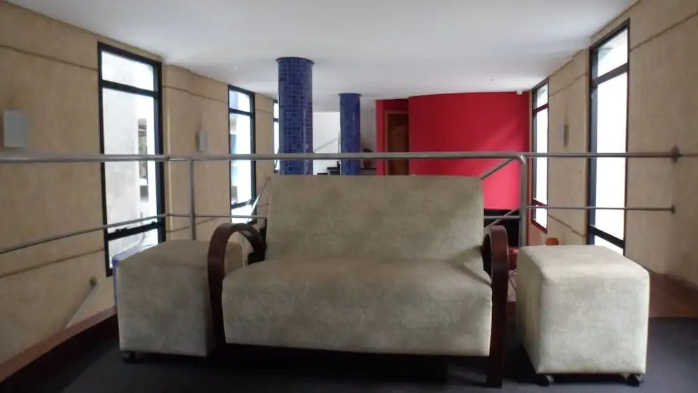 Platinum Hotel
