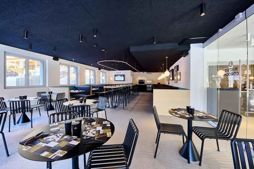 Apart Hotel Adelboden am Dorfplatz