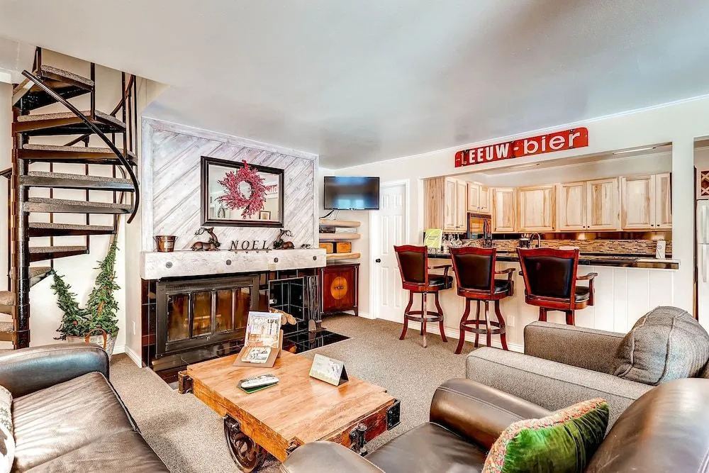 Spacious, Upgraded 2 Bdr W/ Fireplace & Hot Tub Access 2 Bedroom Condo by RedAwning