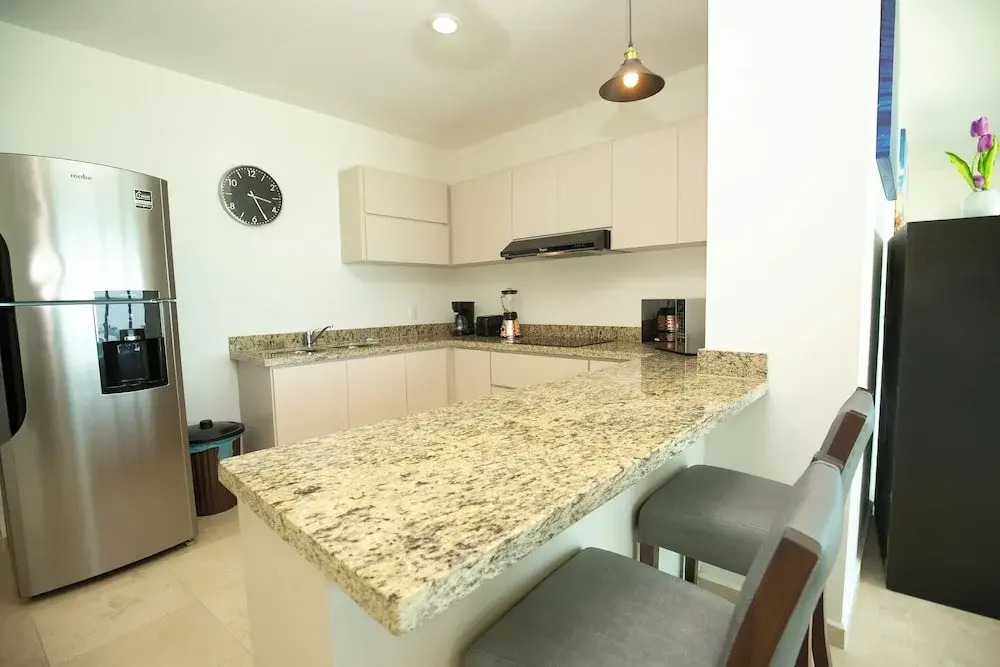 Elegant Condo at Playa Brujas