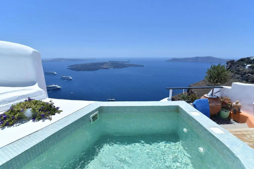 Maria Paradeiso Resorts