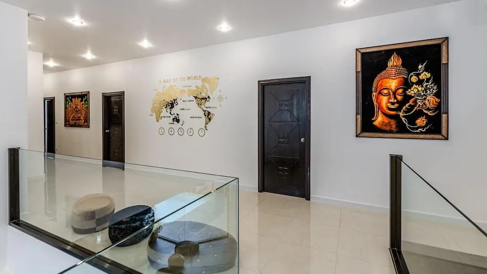 GOLDLAND Luxury Pool Villa Pattaya Walking Street 8 Bedrooms