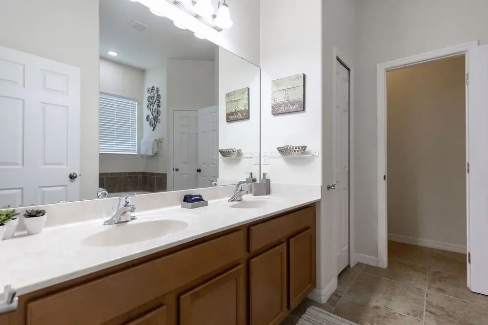 154ysd-watersong 6 Bedroom Home by RedAwning
