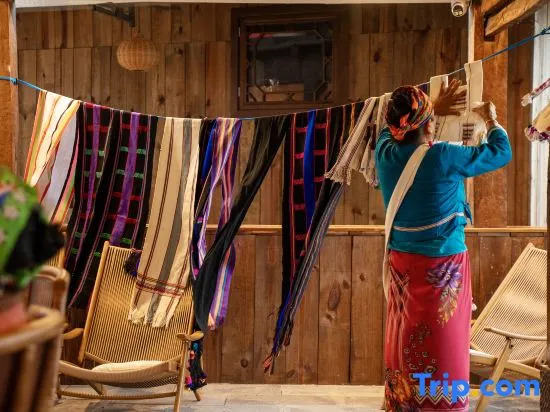 Jingmai Mountain World Heritage Protected Cultural Relics | Brown Traditional Diaojiao Building