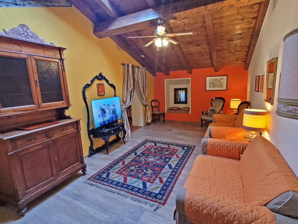 Exquisite Holiday Home in Pistoia With Swimming Pool