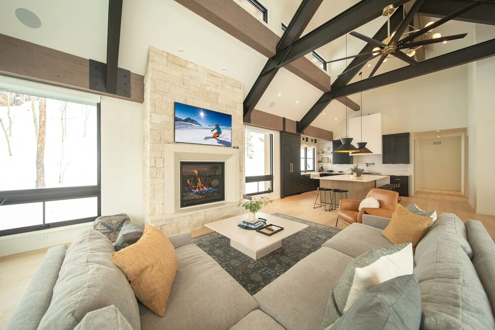 Wolf Rock Home 82