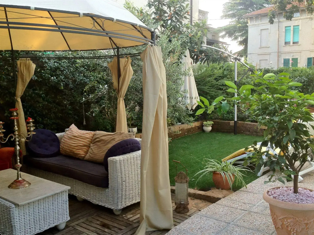 La Magnolia - House