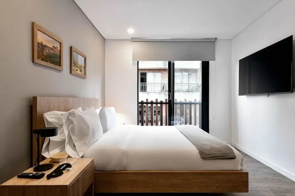 w Prestigious 1BR w Balcony in Usaquen