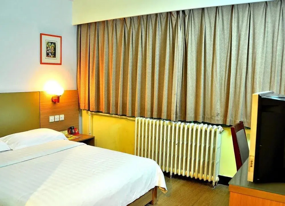 Shanghaorenjia Quality Selection Hotel (Shandong University Impression City)