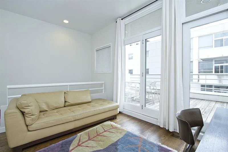 Artsy 3Br In River West By Sonder