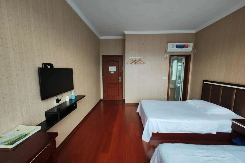 Xindongshan Business Hotel