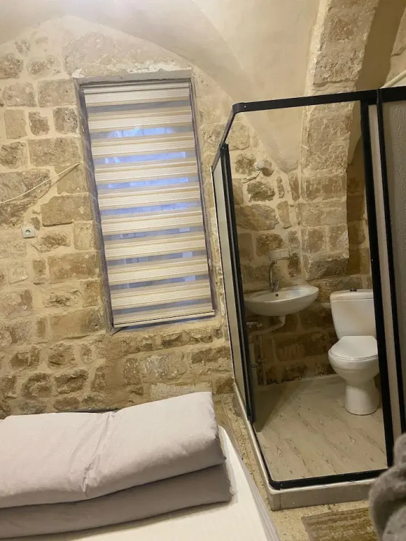 Rova Hostel
