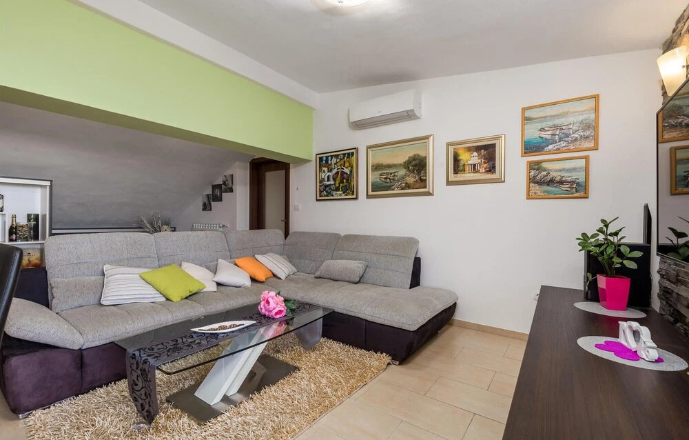 Nice Apartment in Rijeka With 2 Bedrooms and Wifi