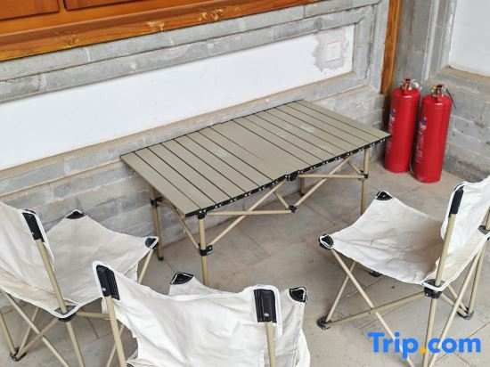 Jiujian Tang Hidden Lodge (Wuwei Pedestrian Street Confucian Temple Scenic Area Branch)