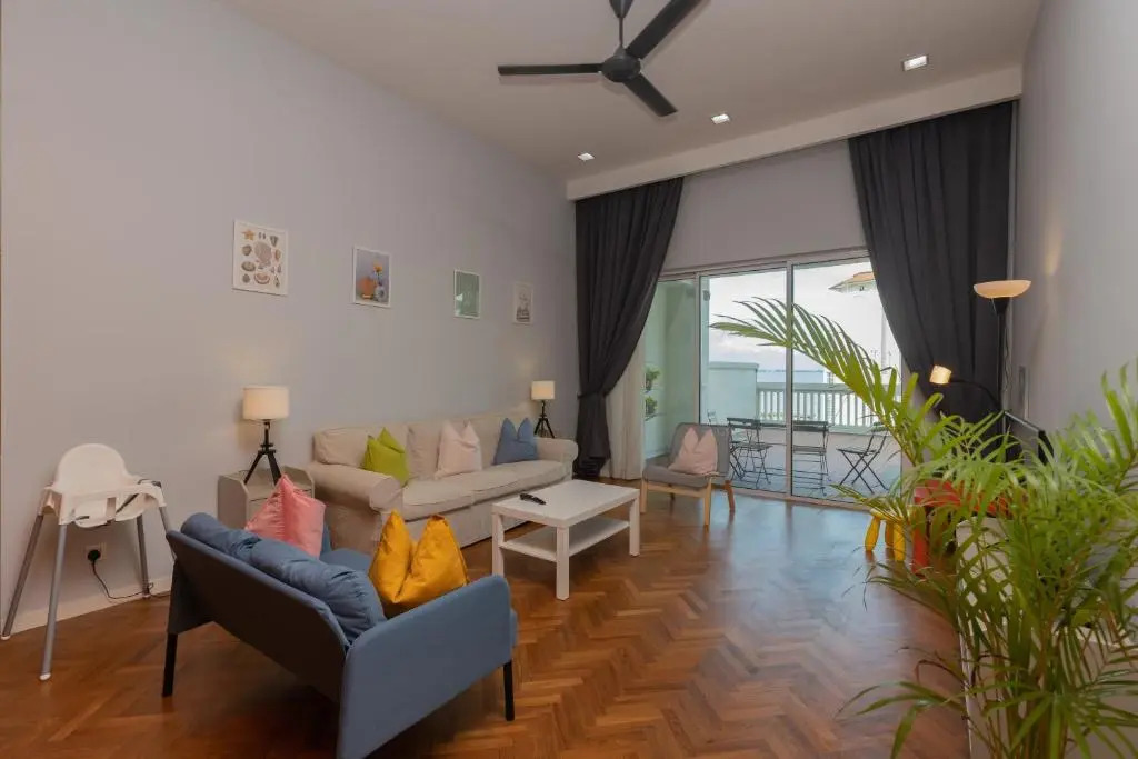 The Suites at Waterside Straits Quay by Plush